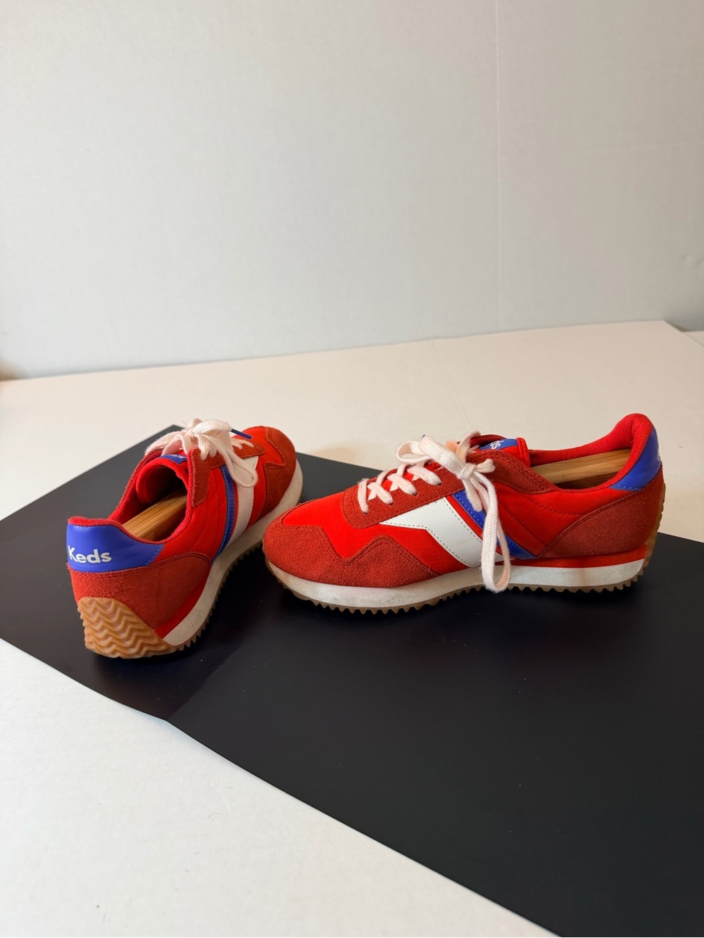 Keds Retro Rena Red, White, & Blue 70’s Suede Leather Lace-Up Sneakers Size 6.5 - Picture 3 of 10